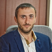 Василий Попов