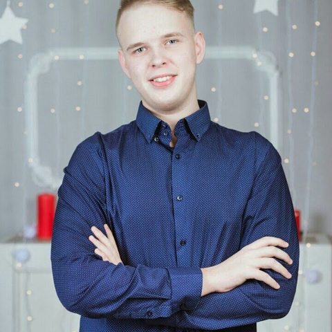 Илья Леонтьев