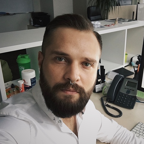 Александр Исаенко