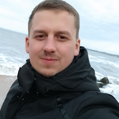Станислав Тиханов