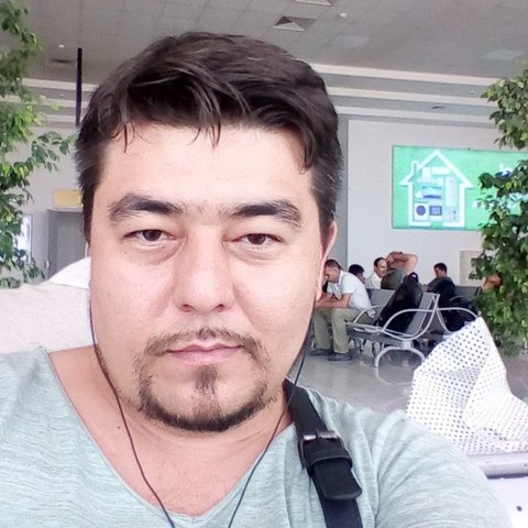 Акмаль Ахмедов