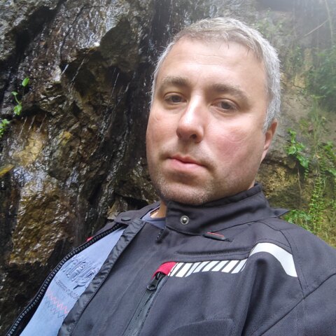Андрей Макаров