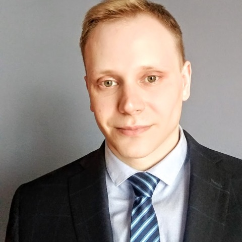 Алексей Петров